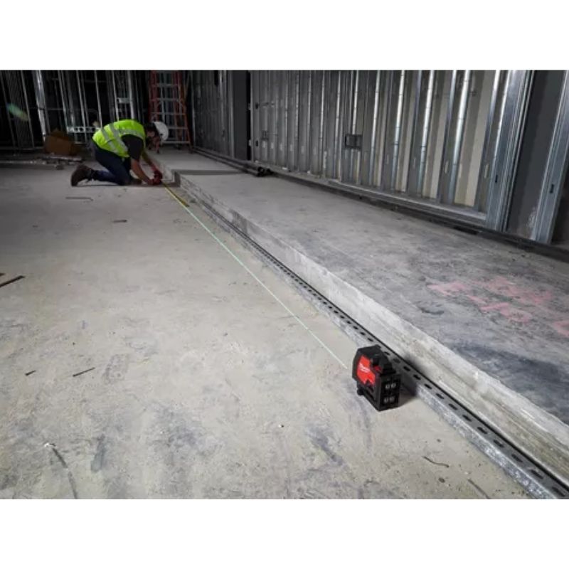 LASER MILWAUKEE L4 CLL-301C