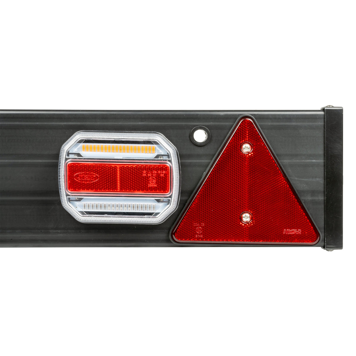 BARRA PER RIMORCHIO DI 1100 MM X 140 MM, 2 LUCI LED E 2 CATARIFRANGENTI TRIANGOLARI | 54163