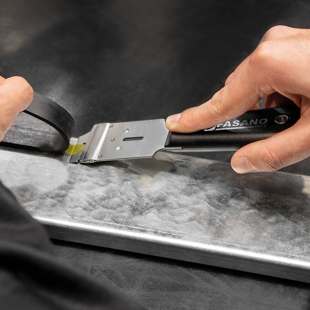 RASCHIETTO MANUALE A LAMA DRITTA-FG 183/RA1